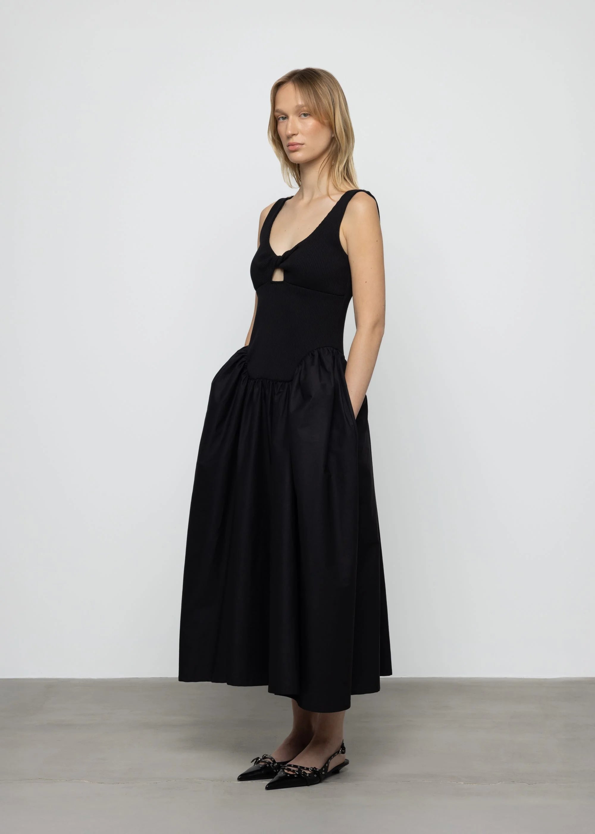 šaty Midaxi Twisted & Cut-out Rib-Poplin Dress