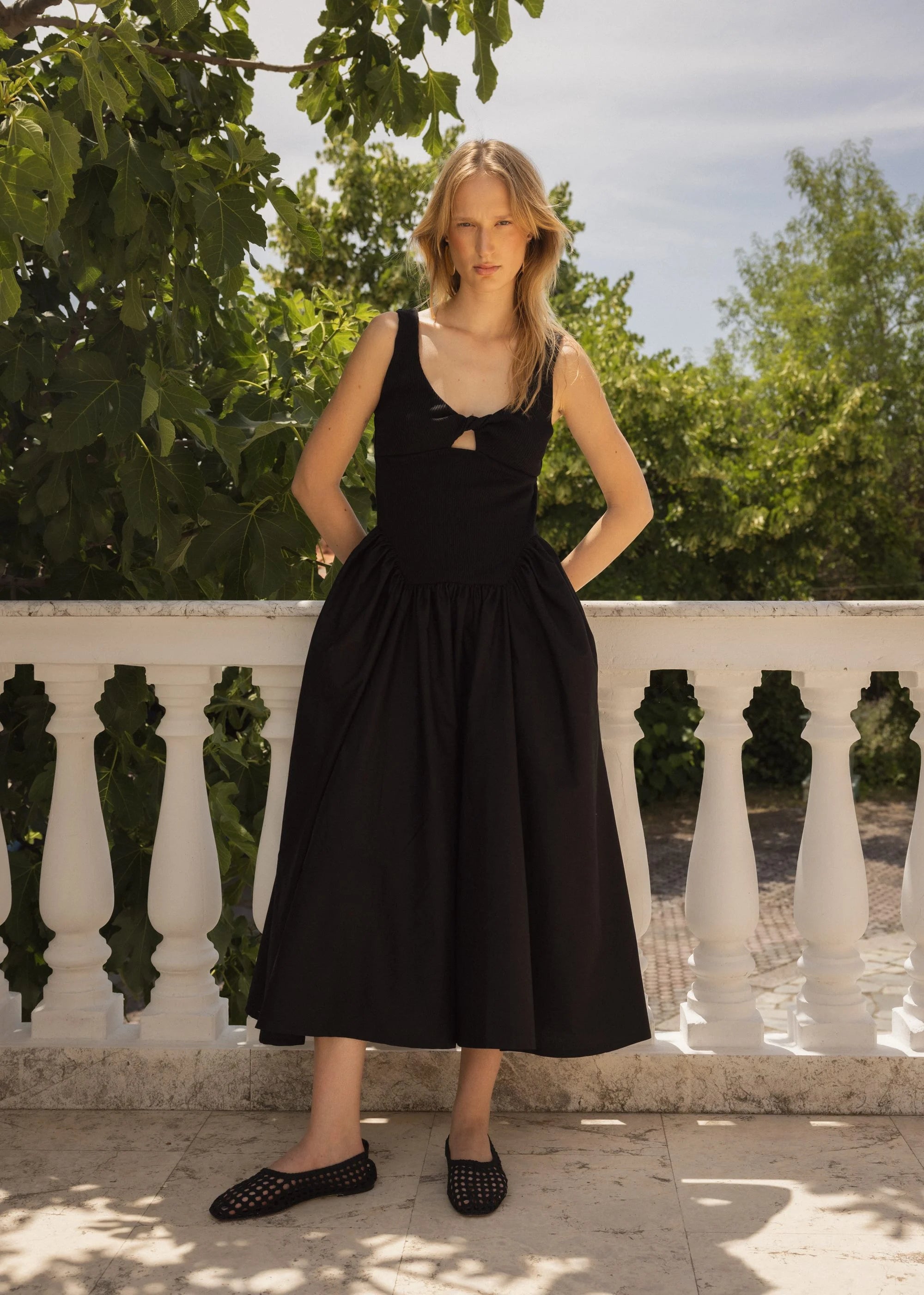 šaty Midaxi Twisted & Cut-out Rib-Poplin Dress