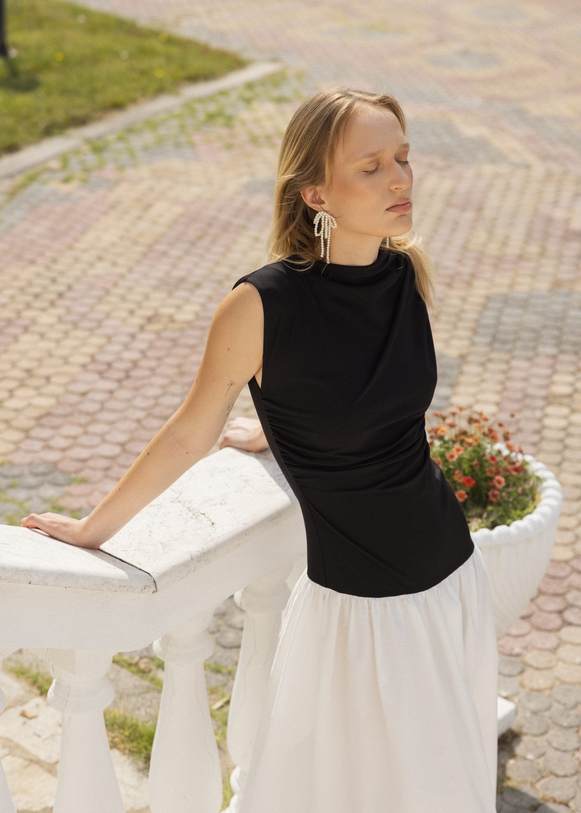 šaty Two-Tone Draped Maxi Dress