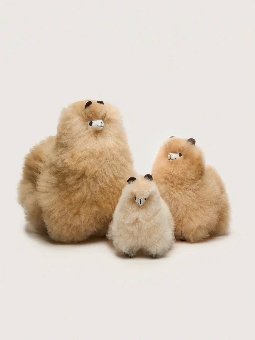 Plush alpaca made of natural wool – Blonde – 32 cm