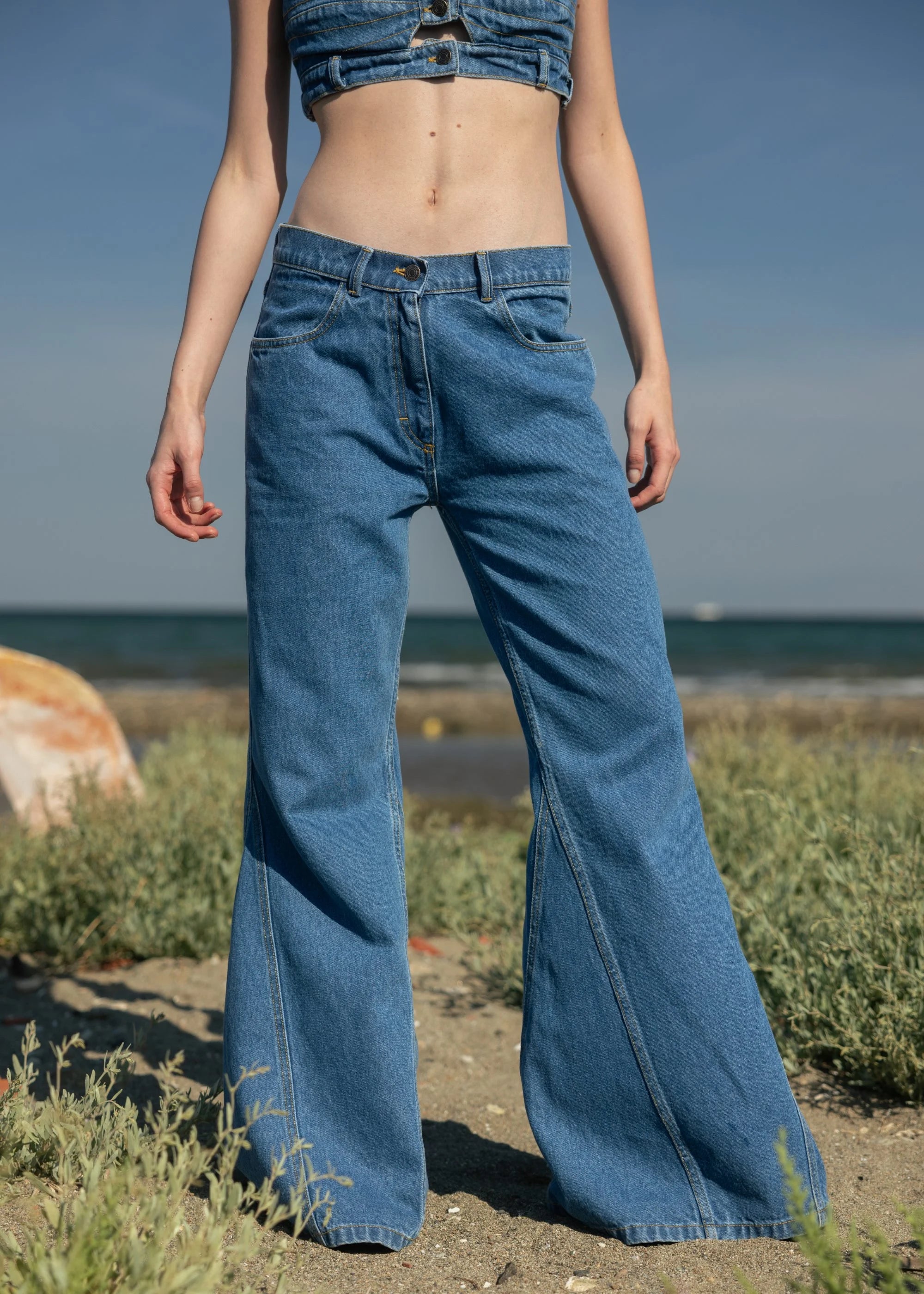 Flared denim pants