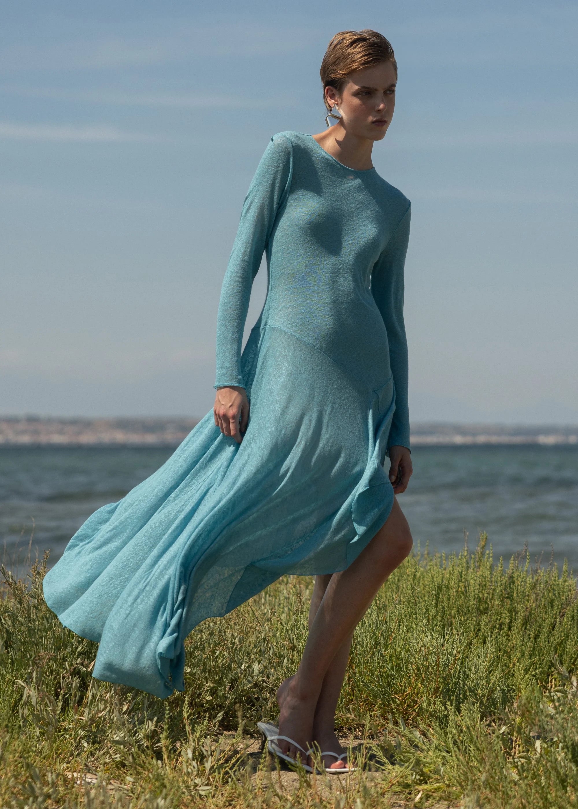 šaty Knitted Open-Back Asymmetrical