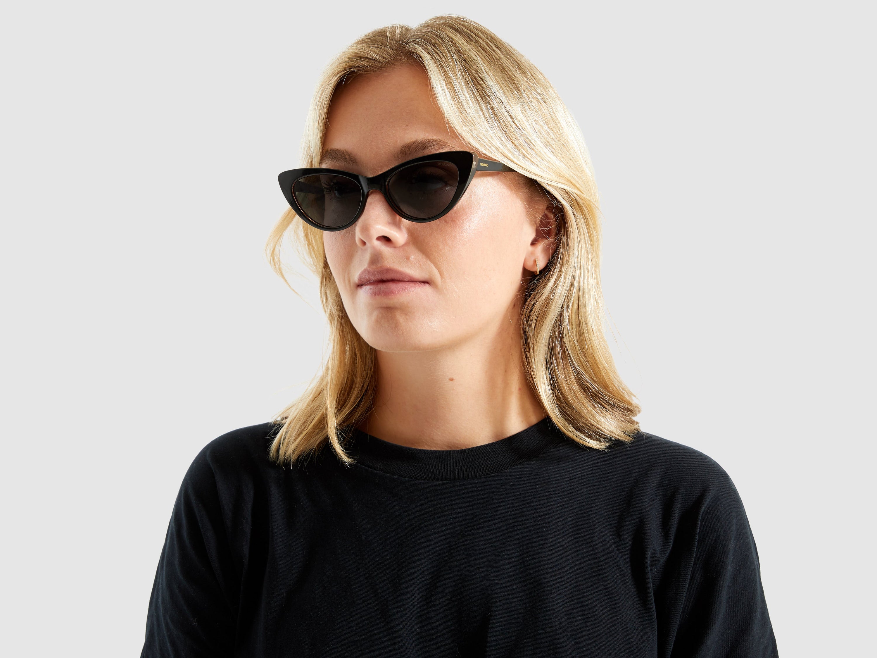 Sluneční brýle Komono Rosie black tortoise