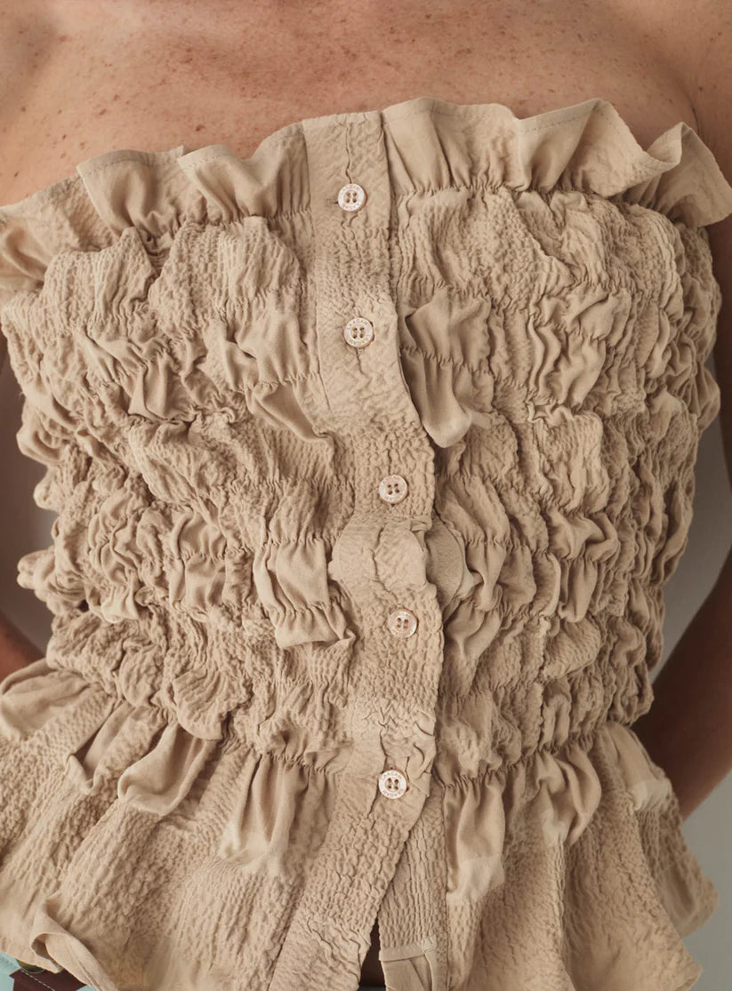 top Susan sand