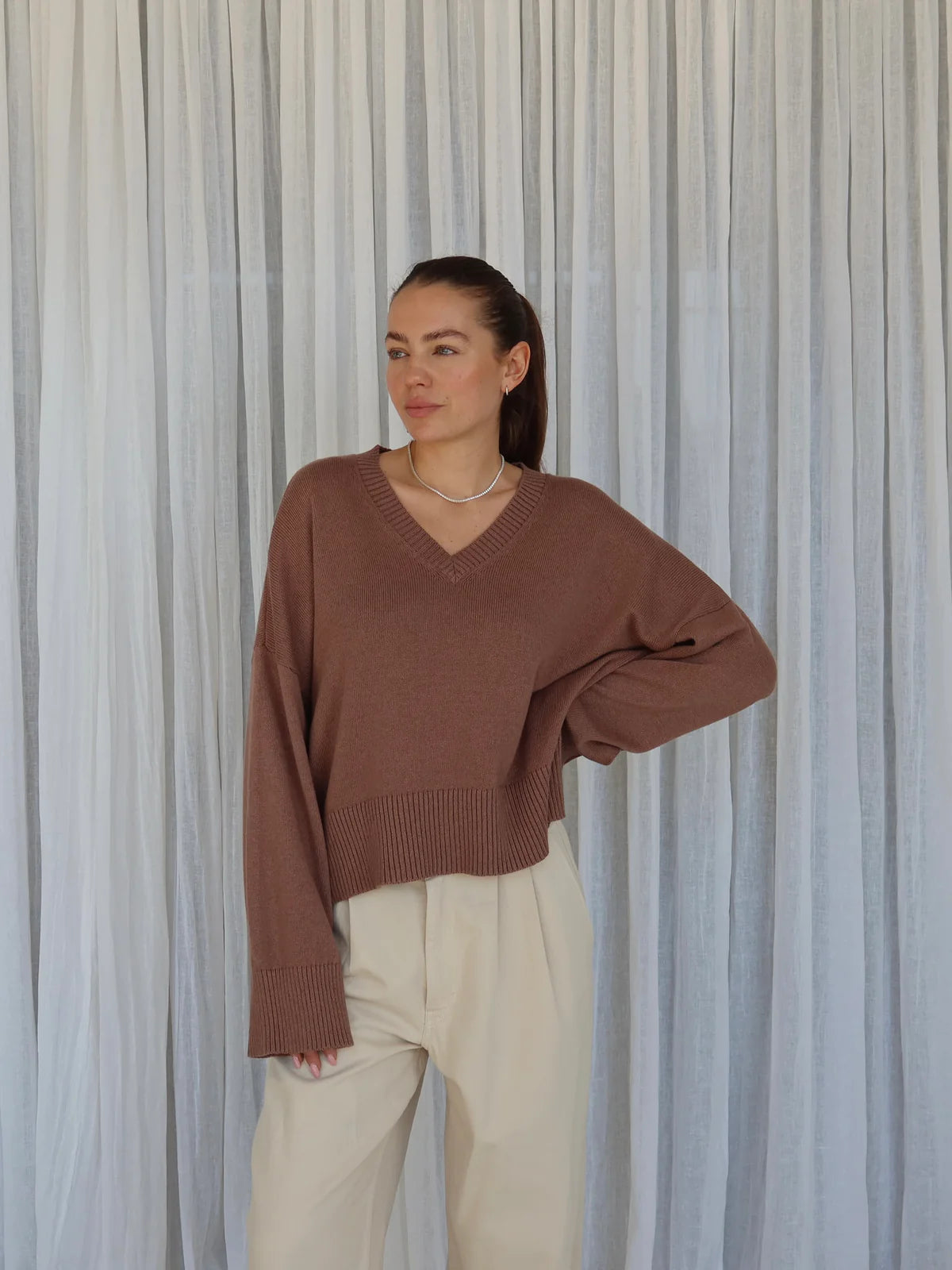 Isabelle V-neck Sweater Nougat
