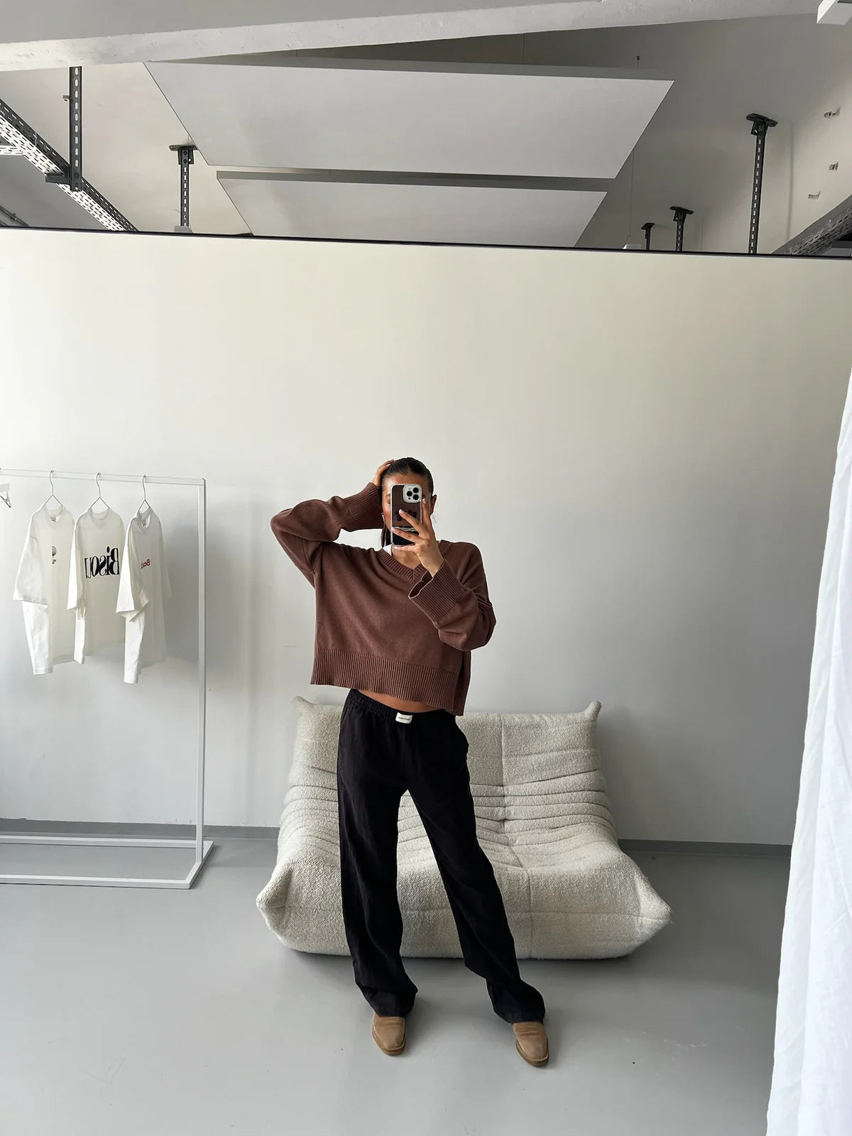 Isabelle V-neck Sweater Nougat