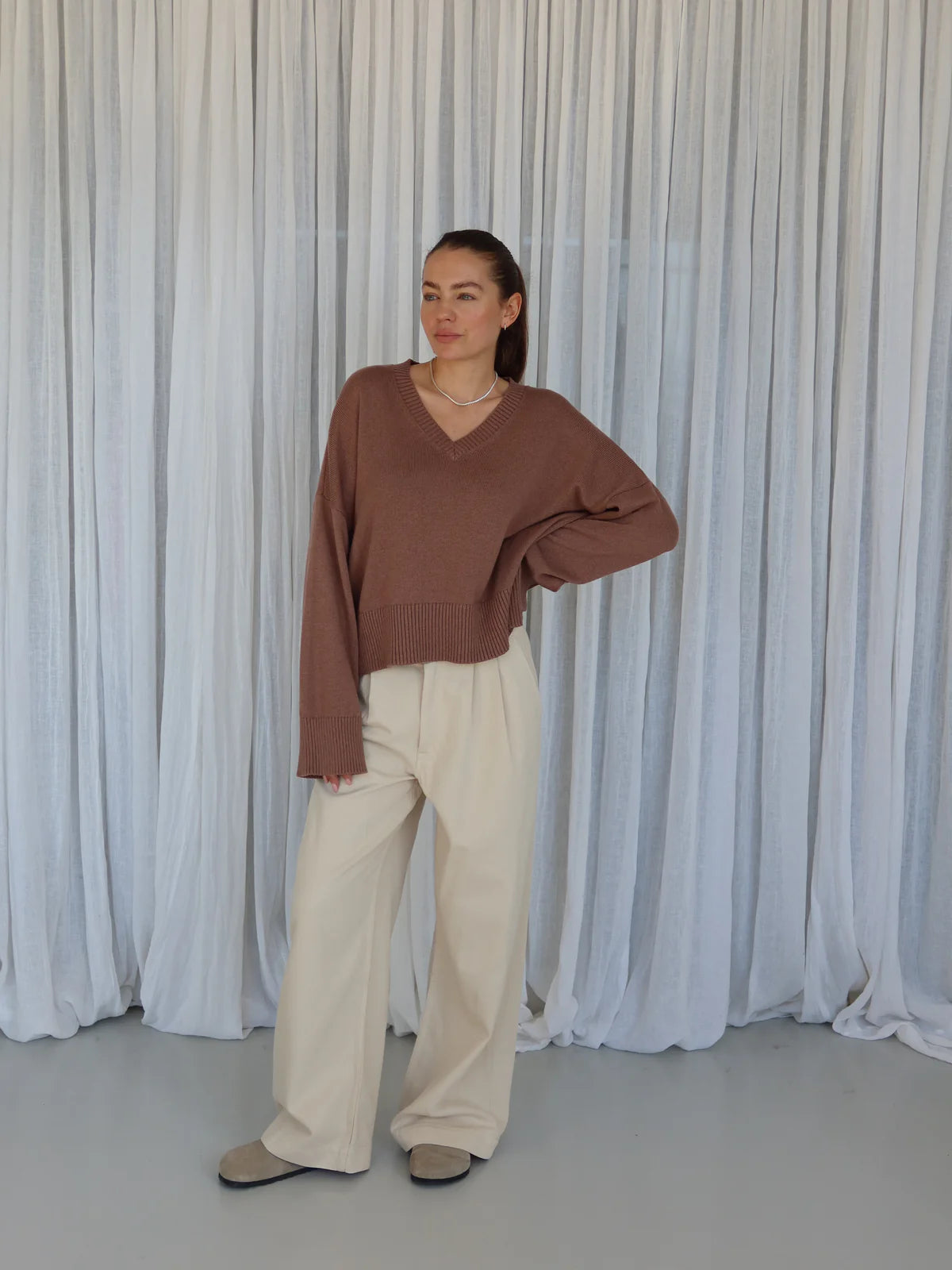 Isabelle V-neck Sweater Nougat