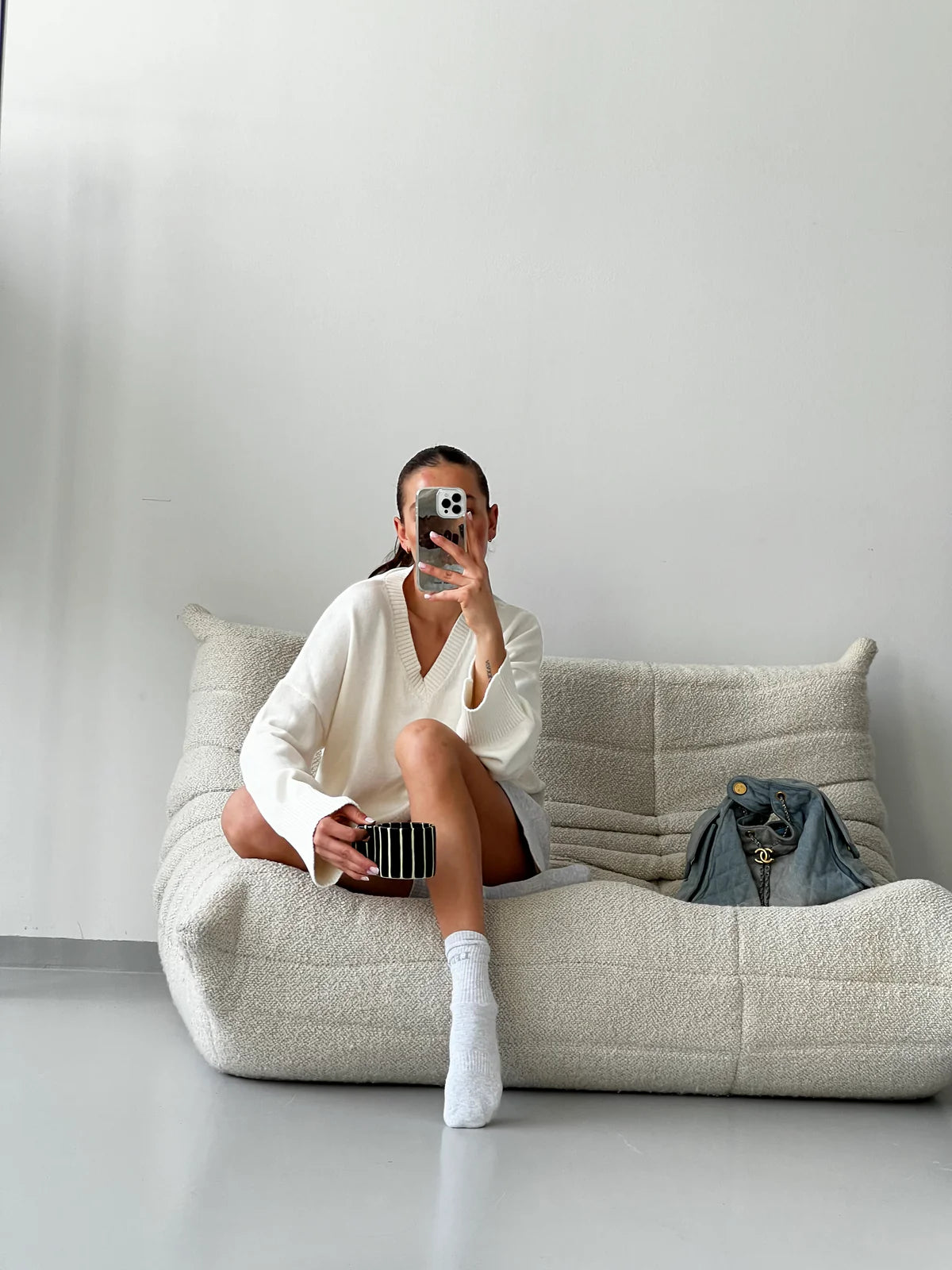 isabelle v-neck sweater off-white