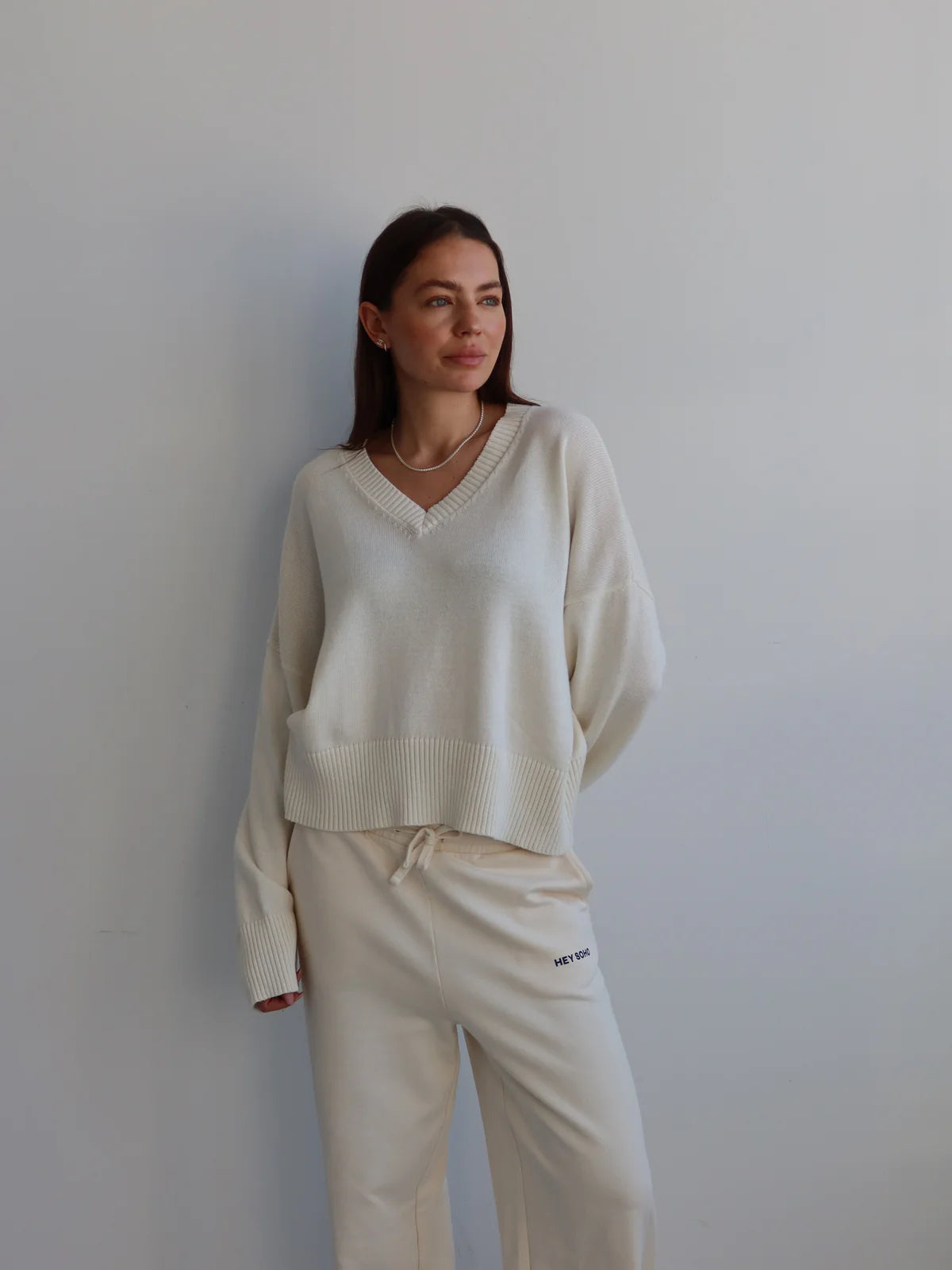 isabelle v-neck sweater off-white