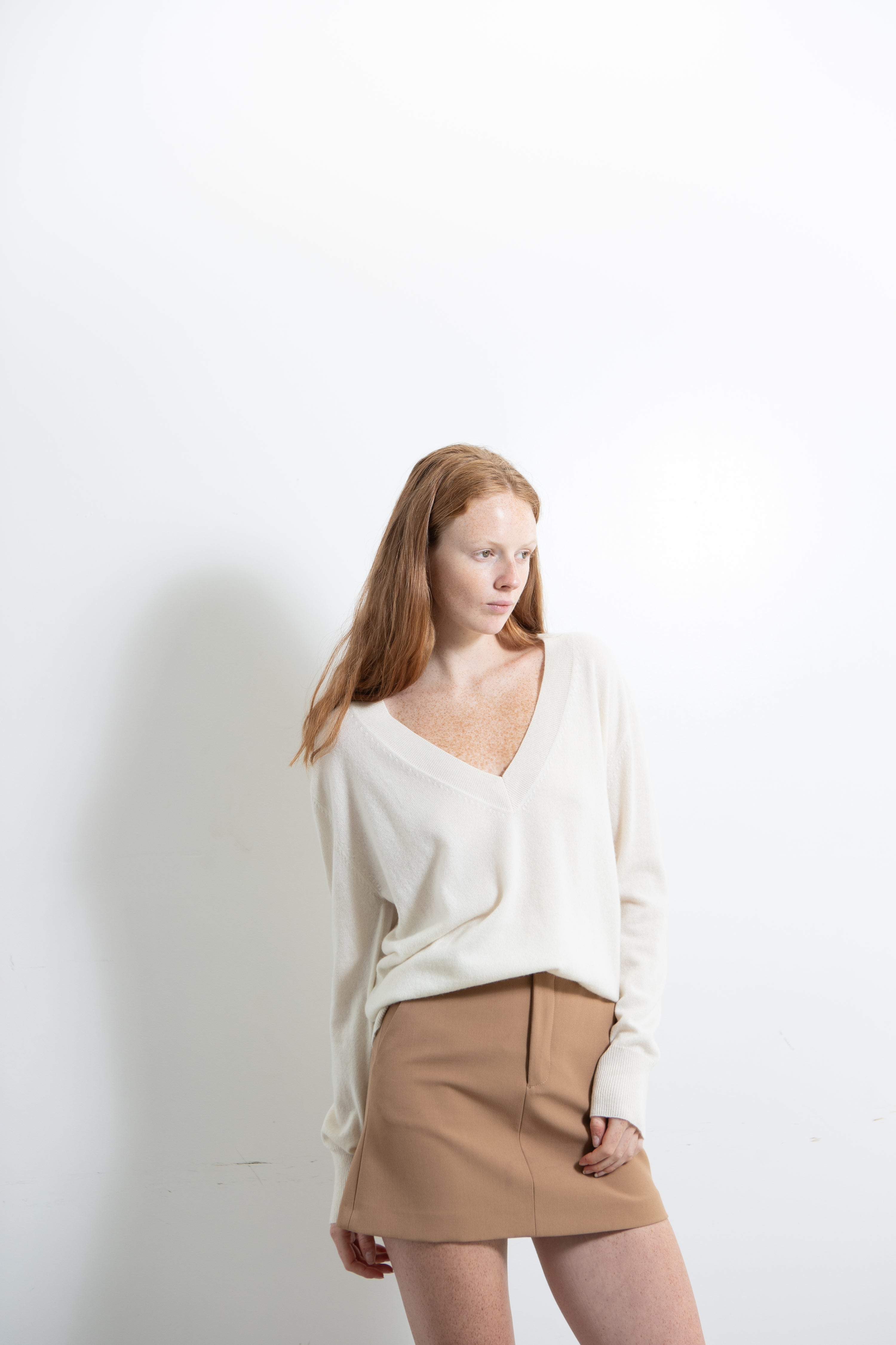 oversized V-neck cashmere sweater Ivory