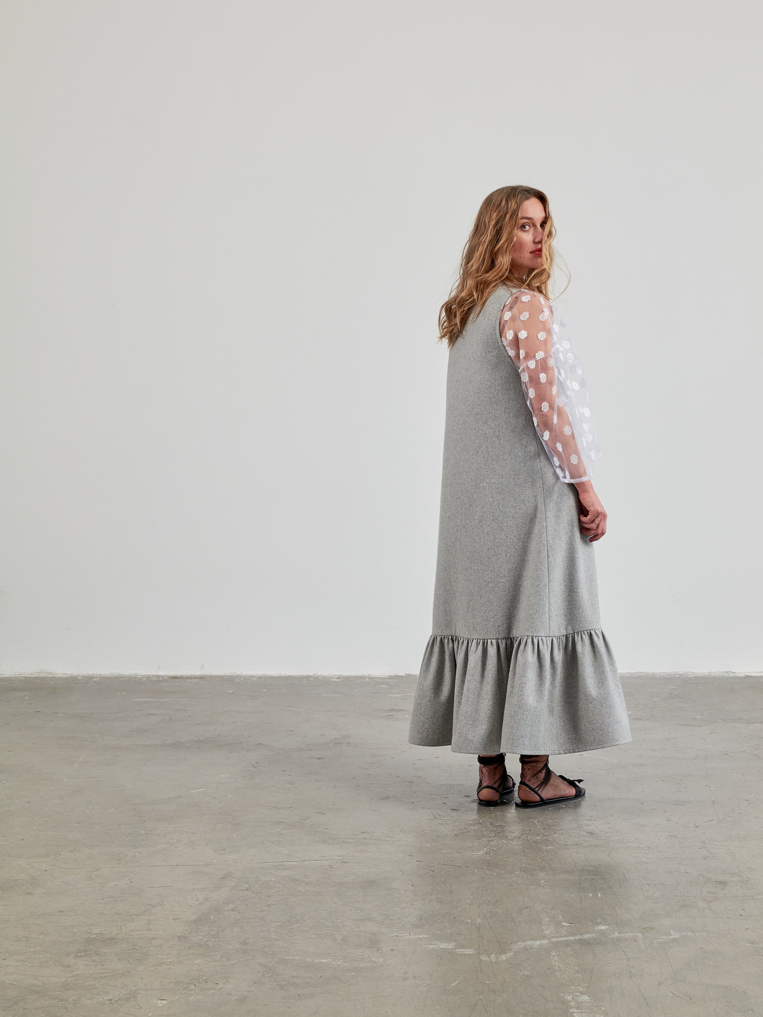 Tilda dress grey